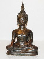 Antiker sitzender Buddha aus Thailand